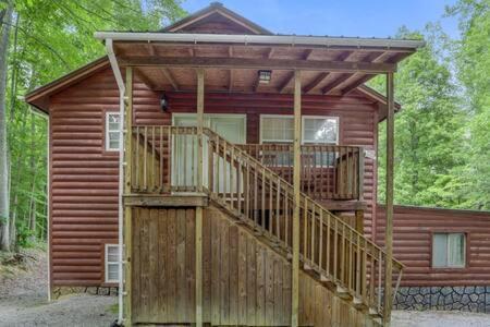 Cuddles, 1 Bedroom Studio, Walk To Downtown And Hiking Trails! Gatlinburg Eksteriør billede